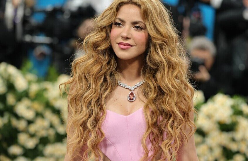 شاكيرا توجه رسالة للمصريين