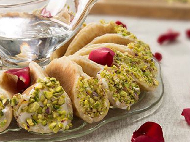 حلويات رمضان… عادة ام حاجة؟