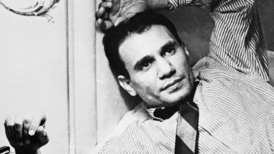 “لم تفارقه طيلة مرضه”.. رسالة بخط عبدالحليم تنشر لأول مرة