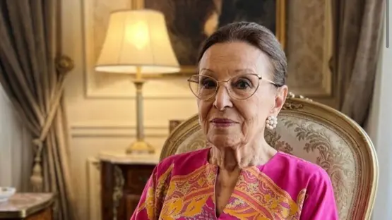 ظهور نادر للفنانة نجاة الصغيرة يشعل مواقع التواصل