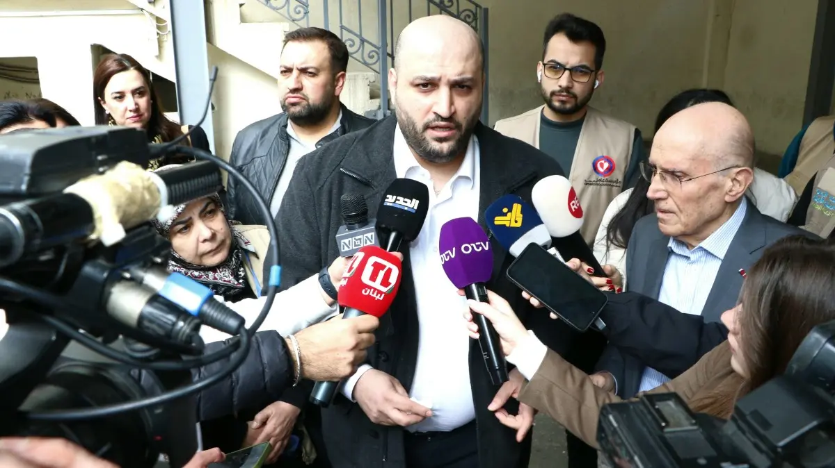 وزير الصحة جال على مراكز إيواء النازحين وأعلن ربطها بمراكز الرعاية لتأمين الخدمات الصحية: الدواء متوفر للجميع