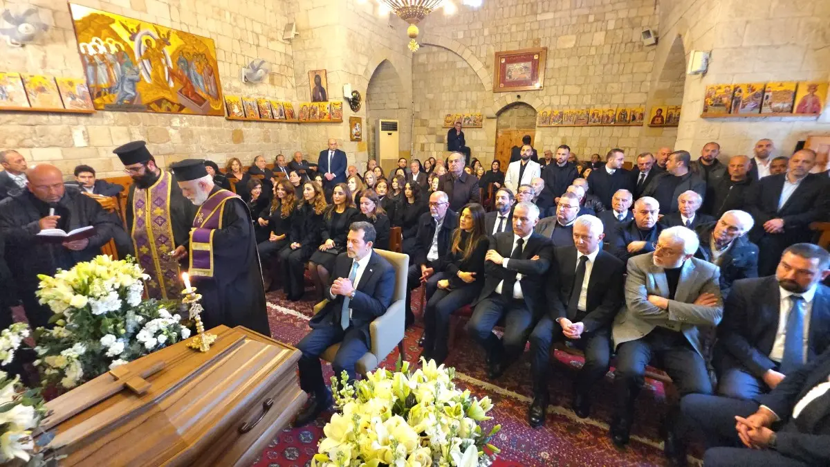 تشييع صونيا فرنجية بمأتم سياسي وشعبي في بلدة الشيخ طابا
