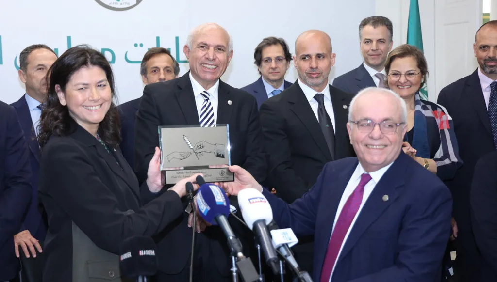 انتخاب ديانا طبارة أول رئيسة لـ”المقاصد”: نلتزم بأمانة القرار لخدمة الجمعية وليس للاعتبارات الشخصية