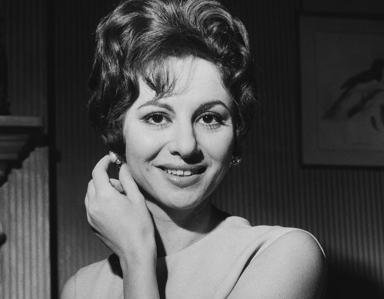 فاتن حمامة.. كيف تحوّلت إطلالاتها إلى نموذج للأناقة الكلاسيكية اليوم؟